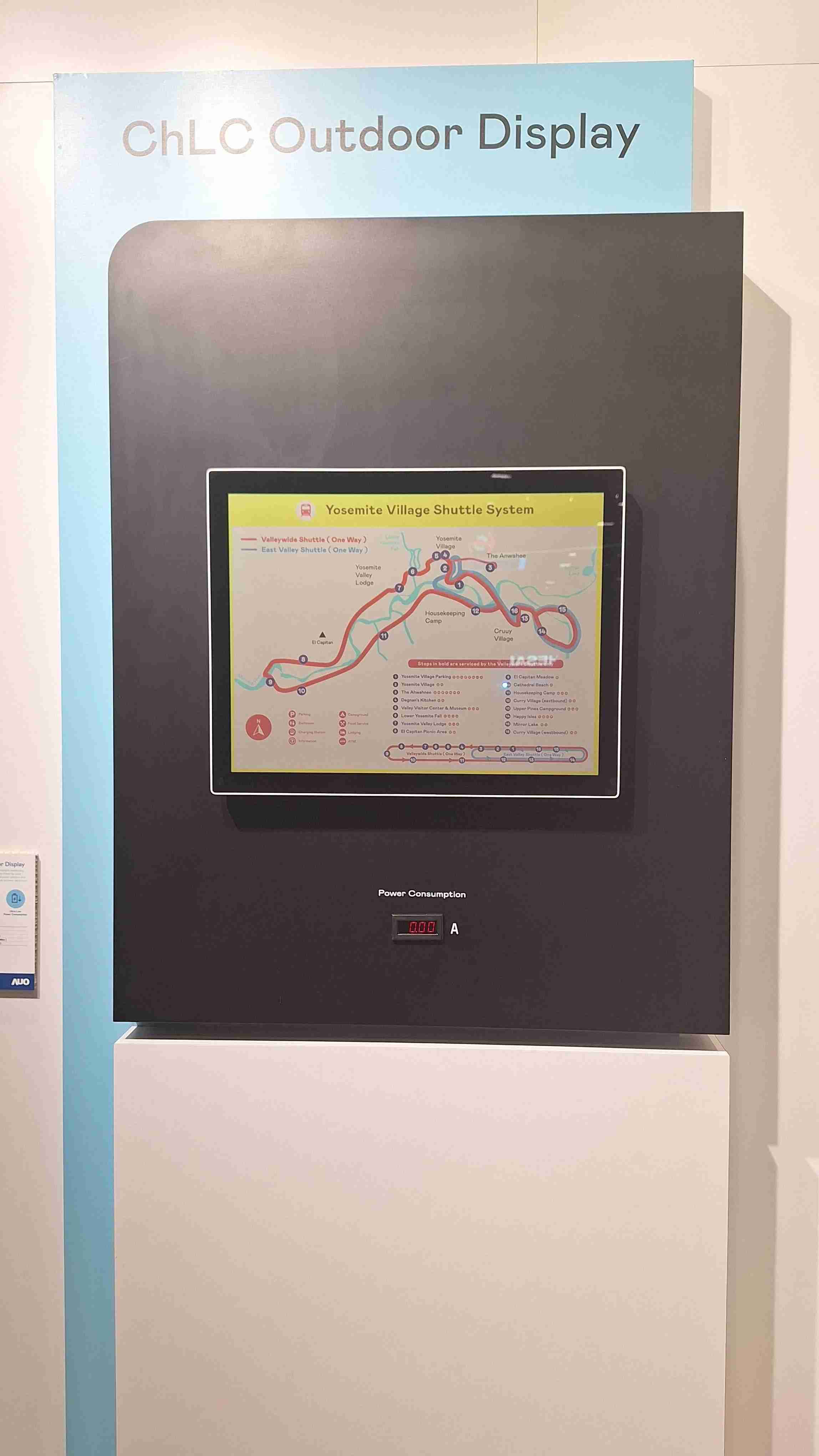 28国际的「胆固醇液晶超低耗能户外全彩显示器」不只环保省电，，且符合户外严苛使用环境，，拥有在摄氏-30度至85度下的宽温使用优势，，并且强光愈强愈能呈现绝佳的色彩饱和度及显示效果，，易于安装的特性将成为户外电子看板的新首选。。