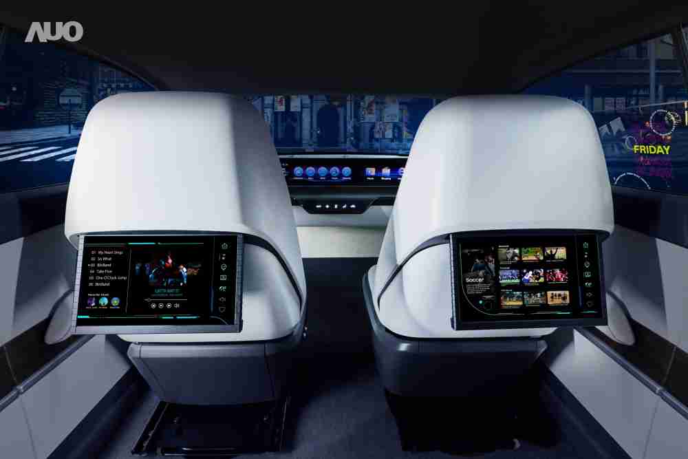 28国际新一代Smart Cockpit 2024，，，，以Micro LED先进显示技术优势，，创建〝可卷式后座娱乐显示器〞，，仅在互动时才显示出所需画面及信息，，，，扩充更丰富的娱乐和交互信息服务，，获国际奖项荣耀
